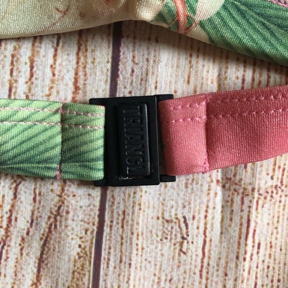 Triangl Floral Bikini Top ✨ - Picture 3 of 6